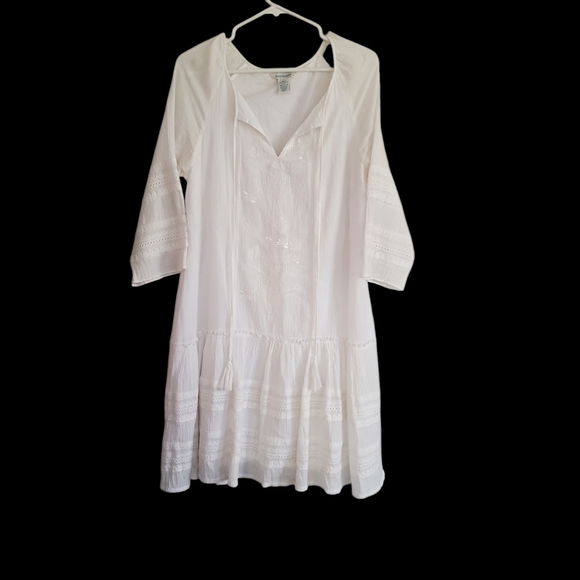 Sundance cataloge white cotton Gauze embroidered dress, size medium - Picture 2 of 12